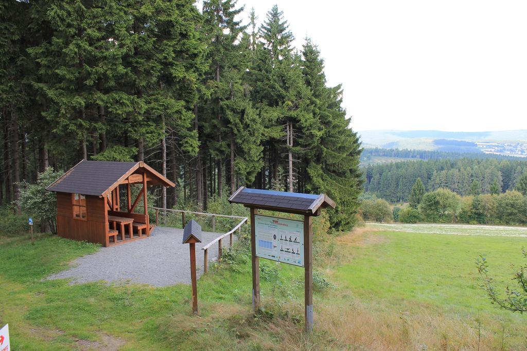 Gasthof Rodachtal Mit Gaestehaus Katharina Schwarzenbach am Wald Esterno foto